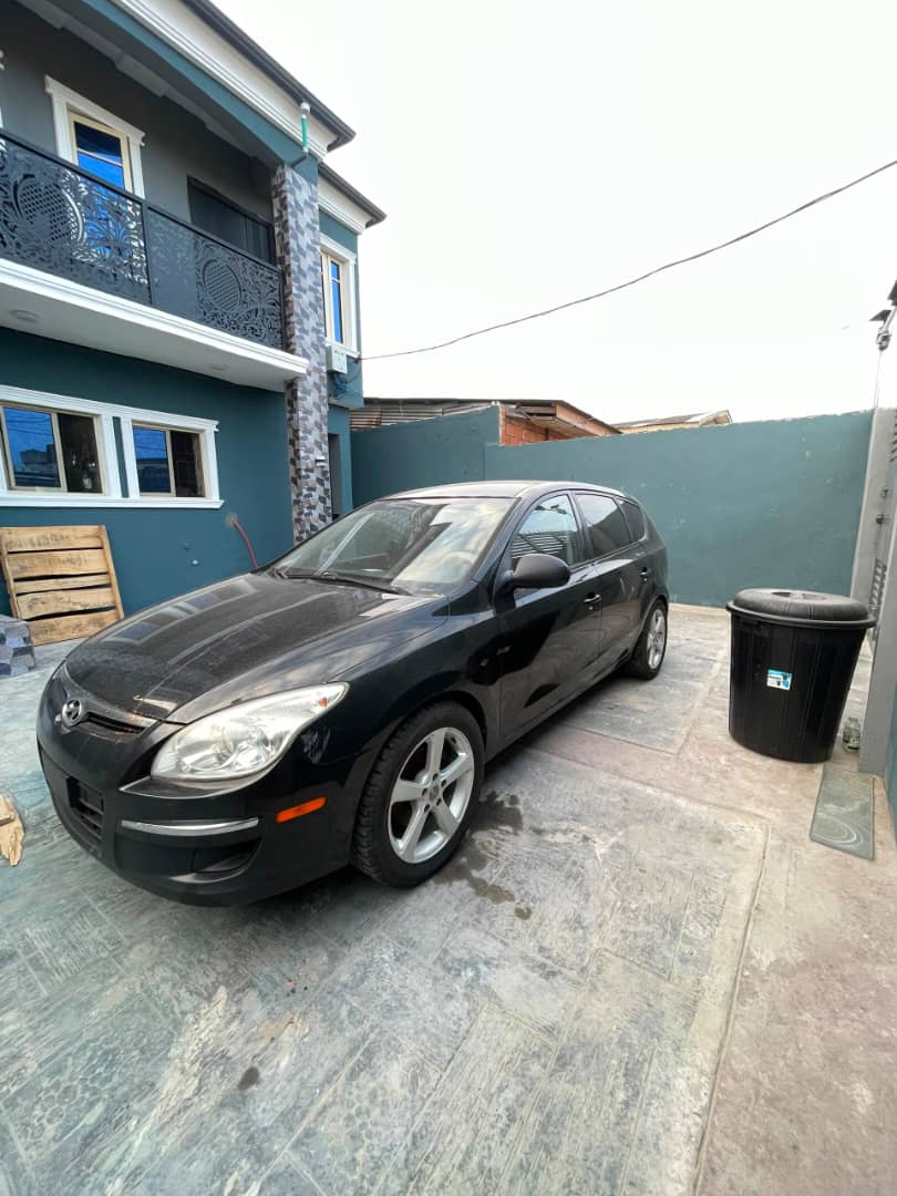 Black 2012 Hyundai Touring exterior